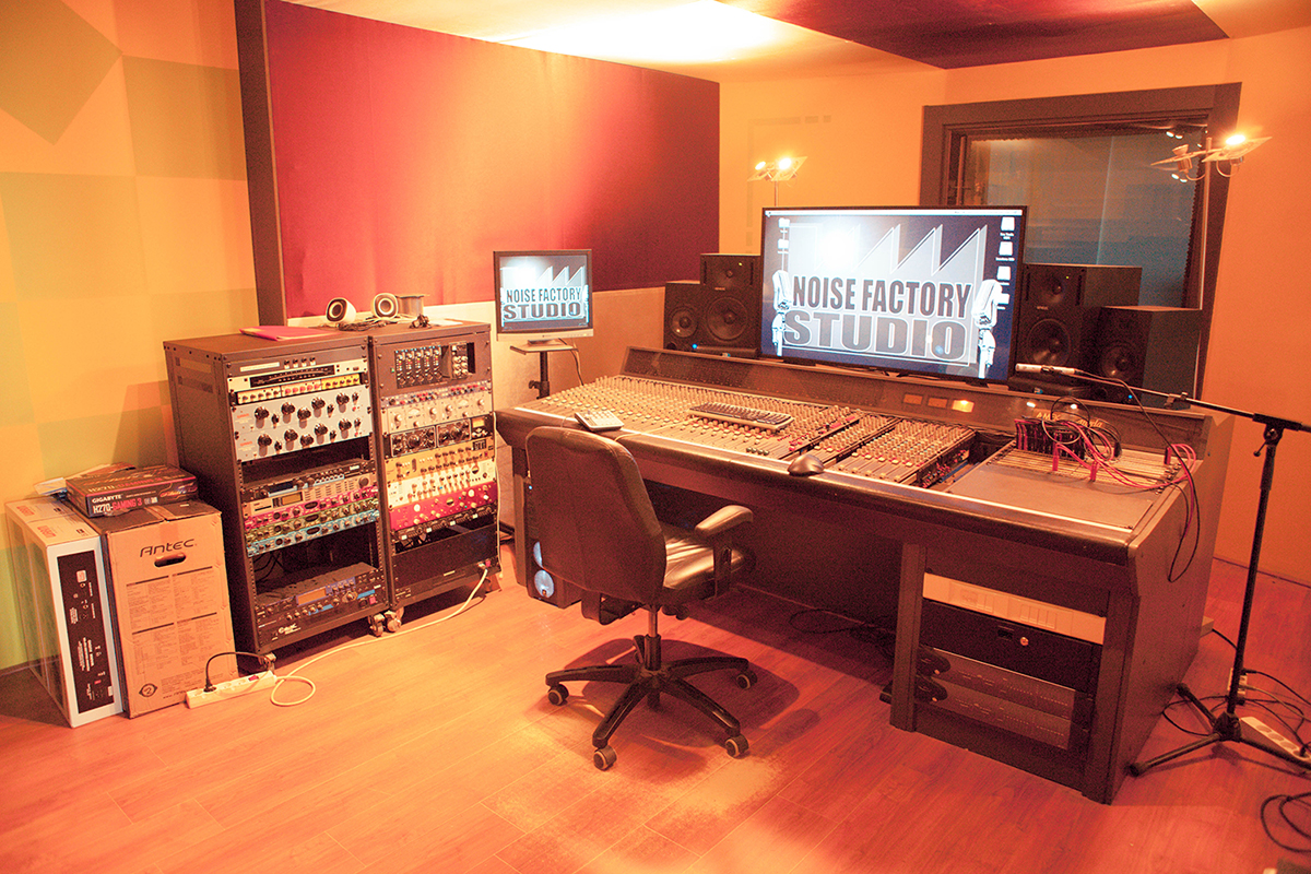 Noise Factory Studio | Régie 1